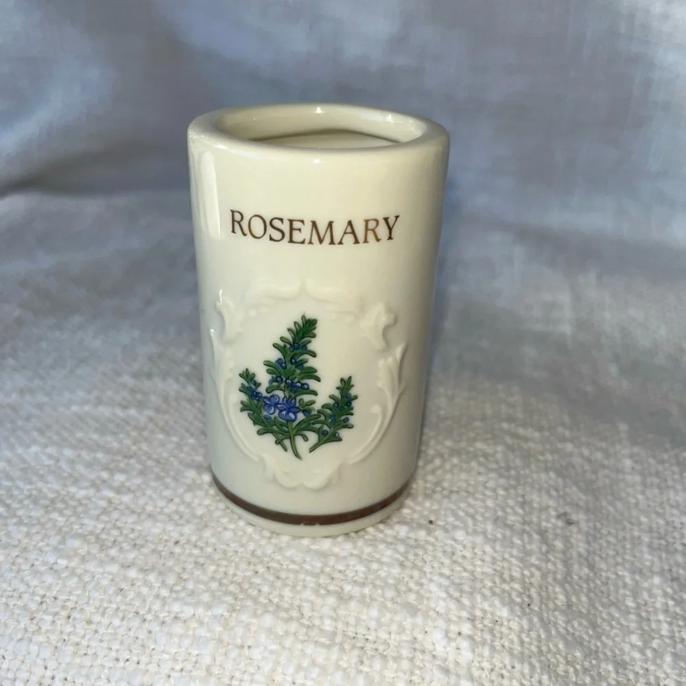 THE LENOX SPICE GARDEN (GIFTWARE) 1992 Fine Porcelain ROSEMARY Jar No Lid
